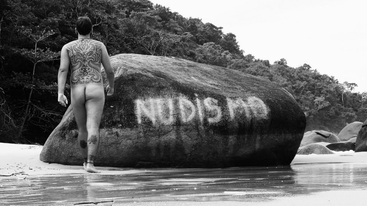 Liberdade total nas Praias de Nudismo em Trindade - RJ - Trilhas e Aventuras